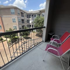 Beautiful and Spacious Apartment by Texas Medical