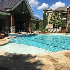 Pool View 1 Bedroom / 1 Bath Condo in The Woodland