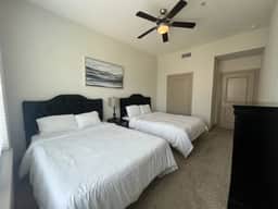 Beautiful and Spacious Apartment by Texas Medical - Image 3