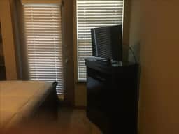 Beautiful Large 1 Bedroom/ 1 Bath Condo in The Woodlands - Image 5