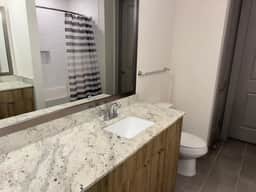 Furnished modern 3B, 2.5B Apt by The Galleria - Image 2