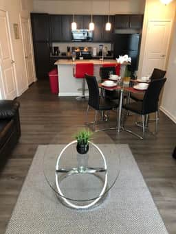 Luxurious Apartment Living in Tomball, TX - Image 4