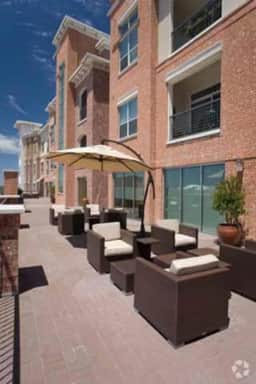 Luxury Apartment by Texas Medical Center** - Image 5