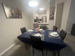 Premium Court Yard View 3 Bedroom Condo in Houston Medical Center - Image 2