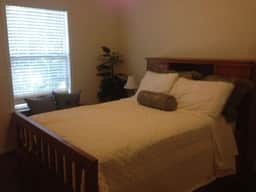 Relaxing 4 Bedroom House in the Woodlands, TX - Image 5