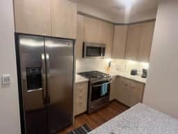 Spacious 2 bed/2bath in the Galleria - Image 4