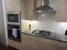 Spacious 3-Bed, 2 1/2 Bath Apartment by The Galleria - Image 5