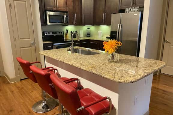 Apartment by Medical Center** - Image 1