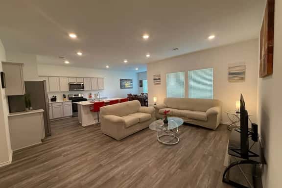 Cozy Magnolia Retreat – 4BR/3BA Family Home - Image 1