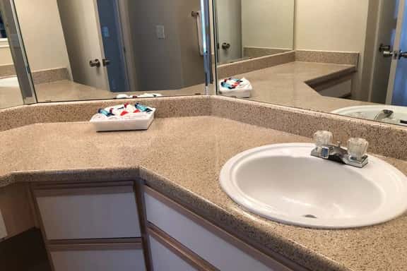 Central Furnished 2b/2b Apt by the HTX Med Center - Image 1