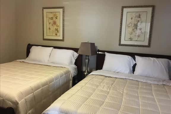 Executive 2 Bedroom / 2 Bath Condo in The Woodland - Image 1