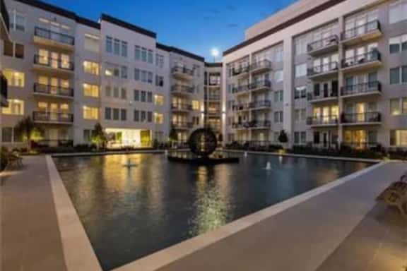 Fully Furnished pool view 2b/2b Apartment in the Galleria - Image 1