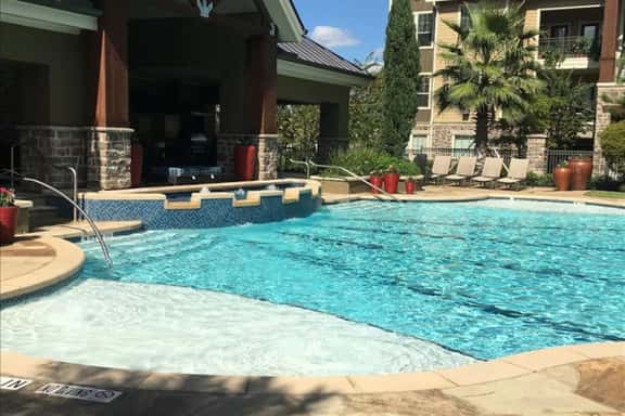 Pool View 1 Bedroom / 1 Bath Condo in The Woodland - Image 1