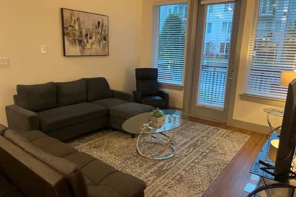 Spacious 2 bed/2bath in the Galleria - Image 1