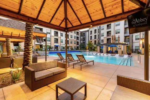 Stunning Pool View 2 Bedroom Apartment - Image 1