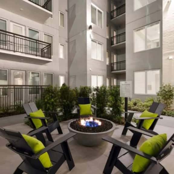Galleria Furnished 2-Bed, 2-Bath Apt in Houston - Image 1