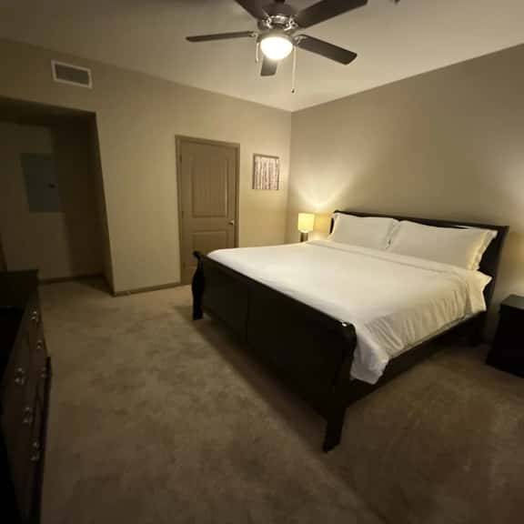 Gorgeous Pool View 3 Bedroom / 2 Bath Condo in The - Image 1