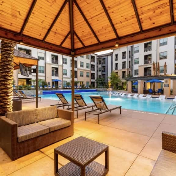 Stunning Pool View 2 Bedroom Apartment - Image 1