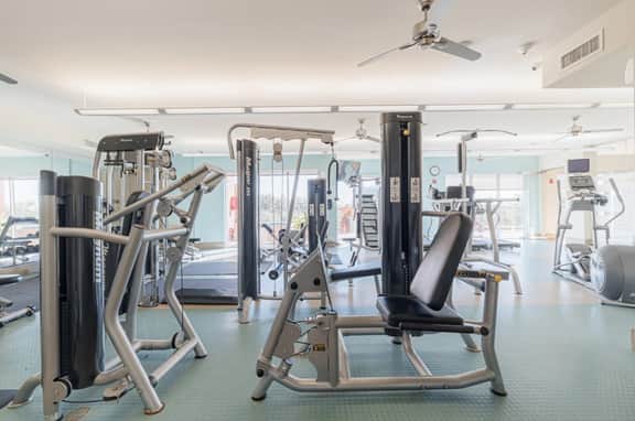 Apartment by Medical Center** - Image 2