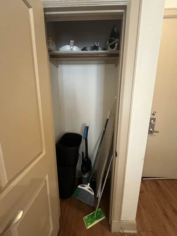 Apartment by Medical Center** - Image 5