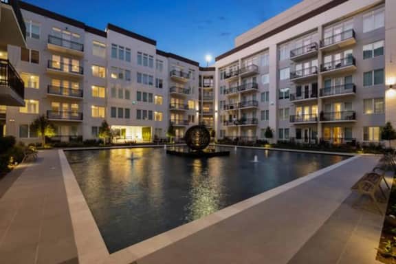 Fountain View 2B/2B Luxury Apt Near Galleria - Image 5