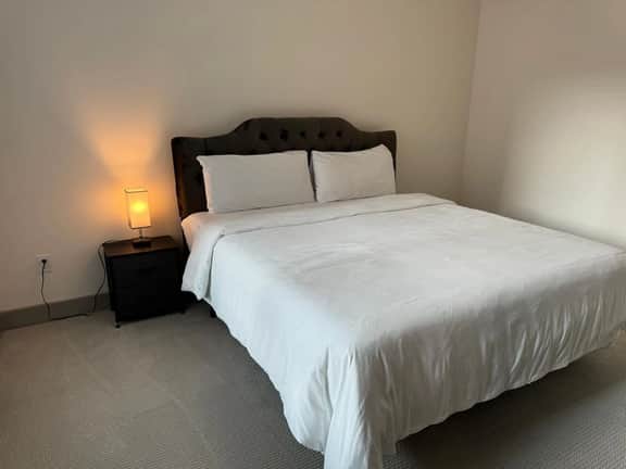 Furnished modern 3B, 2.5B Apt by The Galleria - Image 4