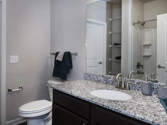 Furnished Pool View Resort ** - Image 4