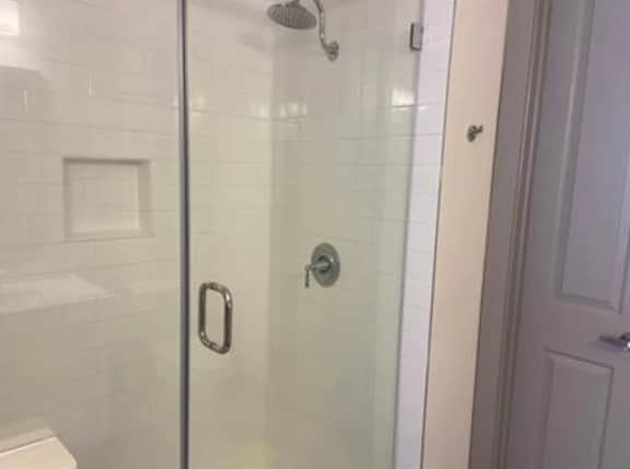 Spacious apartment near Galleria - Image 4