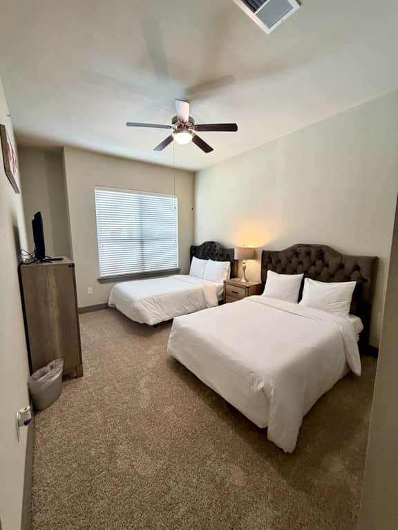 Stunning Pool View 2 Bedroom Apartment - Image 2