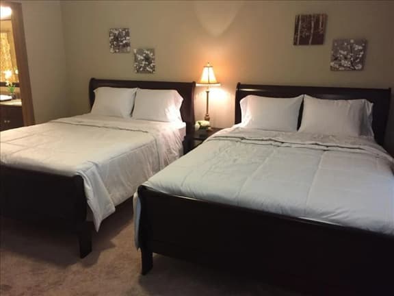 Beautiful Large 2 Bedroom / 2 Bath Condo in The Woodlands - Image 1