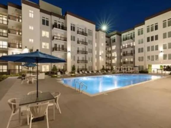 Fully Furnished 2 bed/2bath Apartment near the Galleria - Image 1