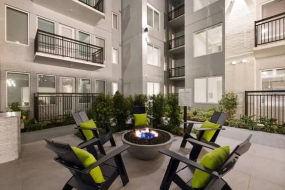 Galleria Furnished 2-Bed, 2-Bath Apt in Houston - Image 1